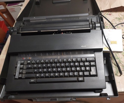 Macchina per scrivere olivetti - macchina,