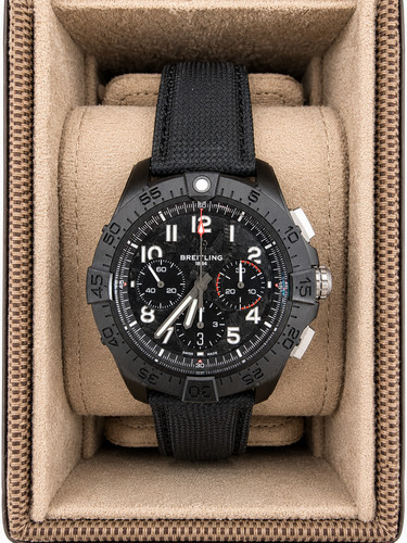 Breitling avenger b01 - breitling,