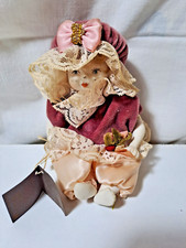 Bambolina da collezione Capodimonte interamente fatta a mano