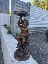 Gueridon scultorea in noce