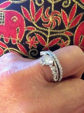 COPPIA ANELLI CON SIMULANTI BRILLANTI