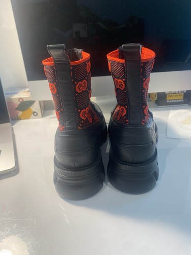 This size 44 - a, original