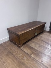 Cassapanca in arte povera. Misure 130x45x37 cm. In ottimo stato