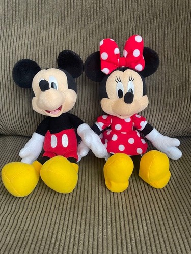 Disney mickey and minnie - mickey,