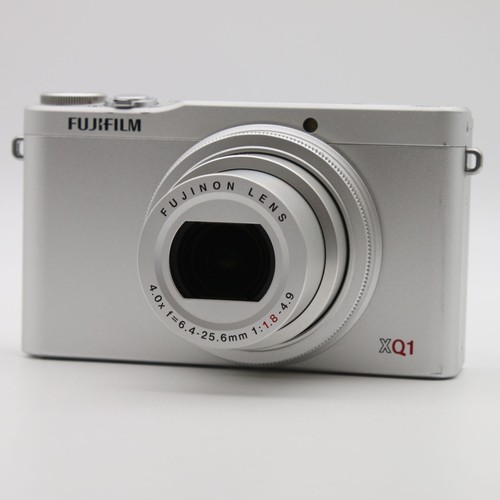 Fotocamera digitale compatta