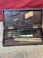 Antico kit dissezione medica