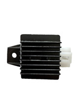 REGOLATORE DI TENSIONE PER