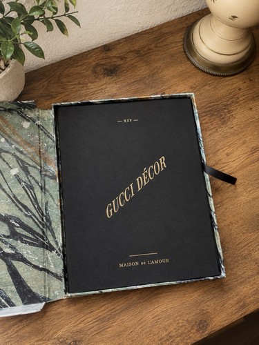 Gucci maison amour art - de,