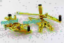 Pedana poggiapiedi moto dorata