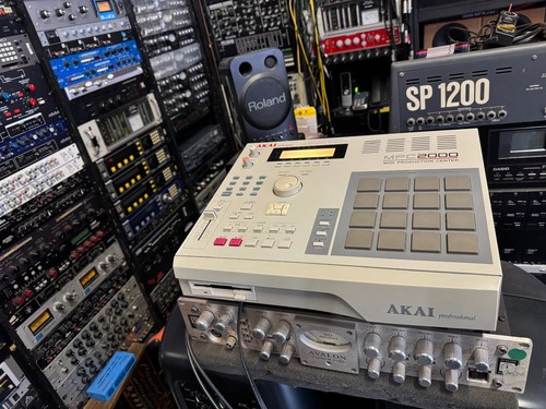 Akai mpc2000 mpc - akai,