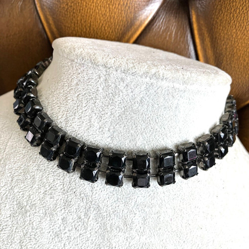Collana girocollo nero metallo
