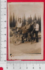 MOTO FOTOGRAFIA - MILITARI E MOTOCICLETTA DA IDENTIFICARE