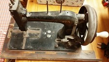 Macchina da cucire a manovella