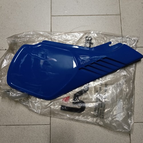 Aprilia 8230151 fianchetto - aprilia,