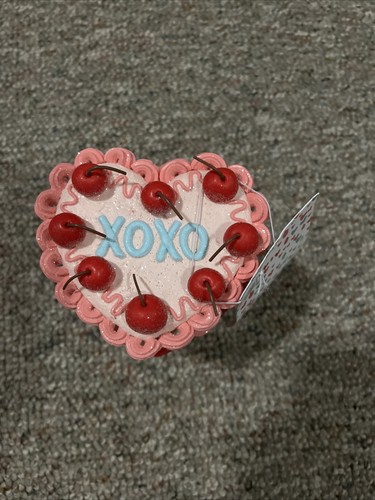 Love and cupcakes torta - love,