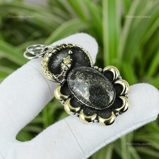 Ciondolo serpente pietra