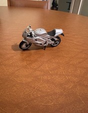 Modellino Moto Triumph Daytona