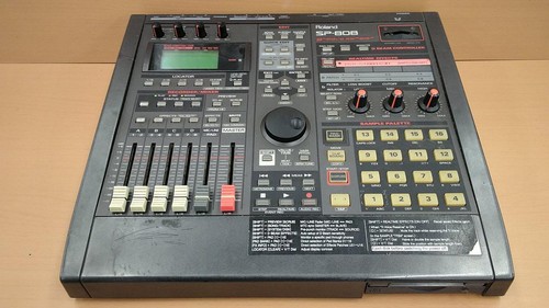 Roland 808 groove sampler - sp-808,