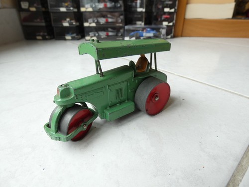 Aveling barford 251 dinky toys - barford,