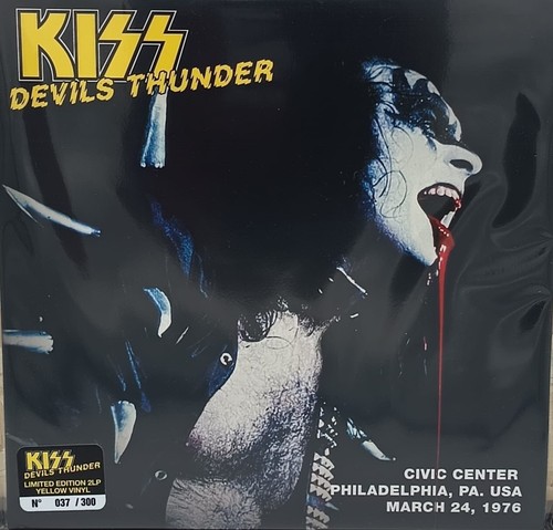 Kiss devils thunder - kiss, –