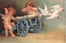 Angeli nudi con cannone a