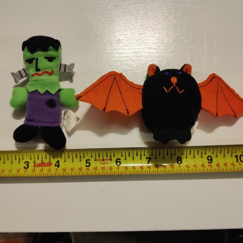 Starbucks halloween finger - starbucks,