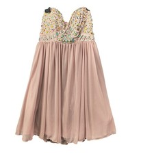 Abito senza spalline My