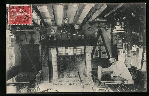 Cpa varenne un intérieur - cpa,