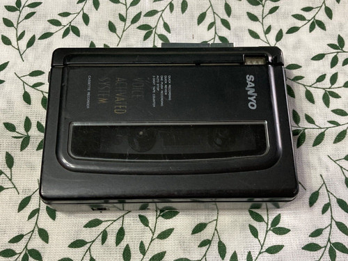 Registratore cassette - a,