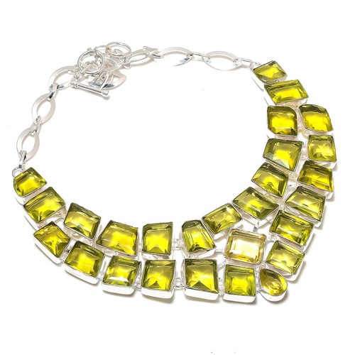 Collana con pietre preziose - , al