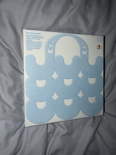 Newjeans get album beach - get,