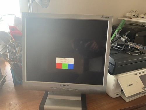 Monitor hyundai pollici - pc, 17