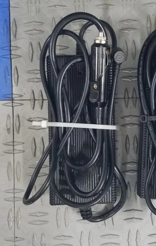 Caricabatteria auto - da,