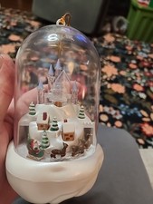 Avon CASTELLO MAGICO DI BABBO NATALE addobbo natalizio decorazione da tavolo luce movimento musica