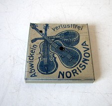 PICCOLA SCATOLA CORDE PER VIOLINO/CHITARRA  "NORISNOVA" EPOCA PRIMI900