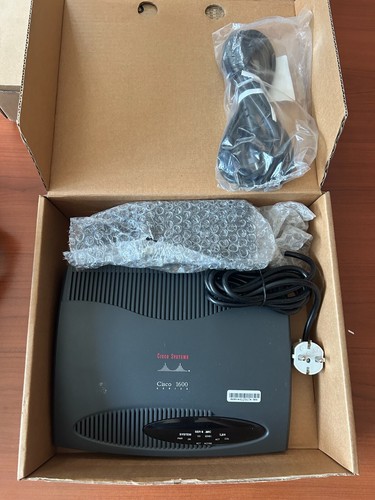 Cisco router 1600 - , series