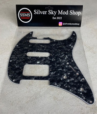 STERLING BY MUSIC MAN CUTLASS BATTIPENNA DI RICAMBIO NERO PERLATO