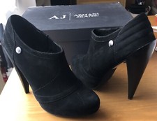 TRONCHETTO SCARPE DONNA IN CAMOSCIO NERO ARMANI JEANS Tg.35 USATO CON SCATOLA