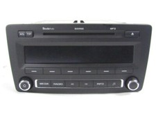 1Z0035161M AUTORADIO SKODA YETI 1.2 B 77KW 6M 5P (2011) RICAMBIO USATO ( NON FOR