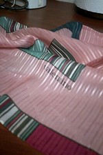 foulard vintage Valentino toni pastello credo seta??? cm 90x84 cm leggi