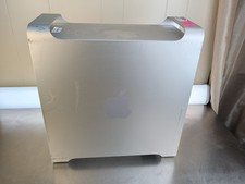 Apple Mac Pro A1188 si accende
