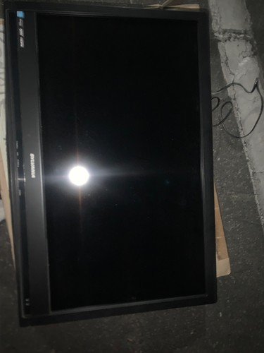 Black sylvania flat screen lcd - black,