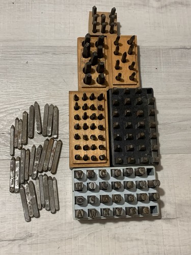 Set timbri alfabeto vintage
