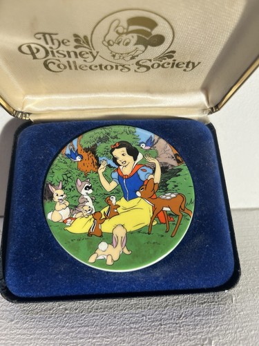 Walt disney collectors society - walt,