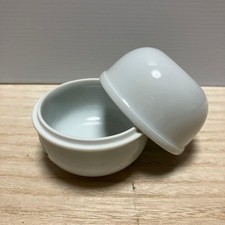 Scatola con coperchio in