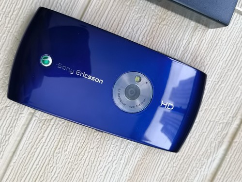 Sony ericsson vivaz u5i - ericsson,