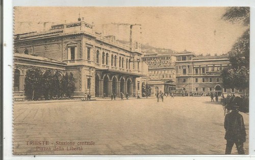Trieste - -,
