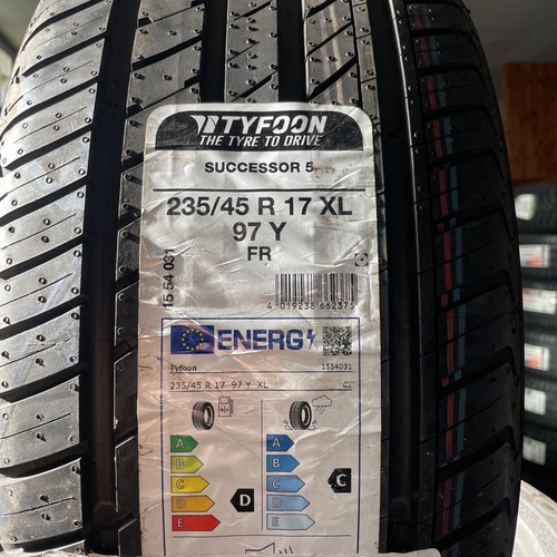 235 tyfoon - 235/45/17,