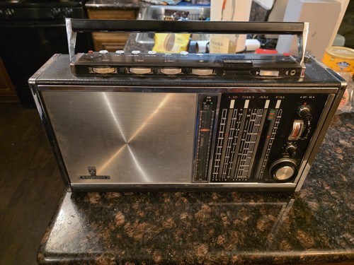 Radio portatile vintage rara