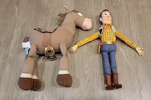 Disney pixar sceriffo woody - pixar,